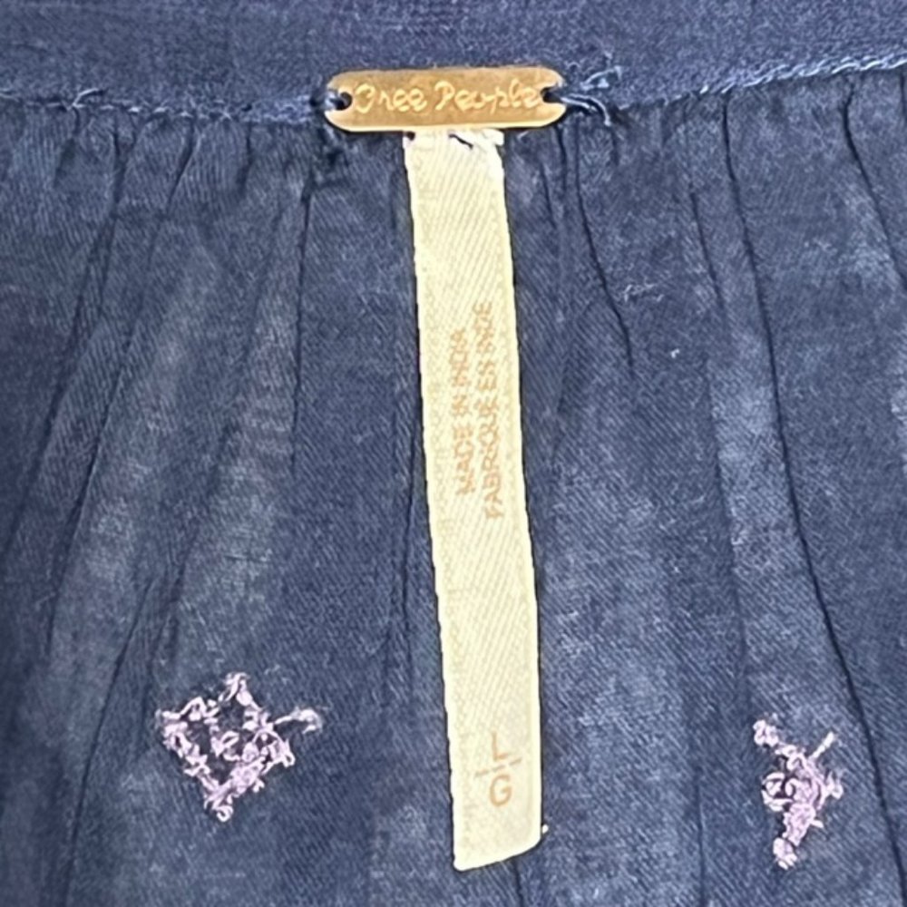 FREE PEOPLE Blue Embroidered Crop Tank NWT Size L - Picture 12 of 12